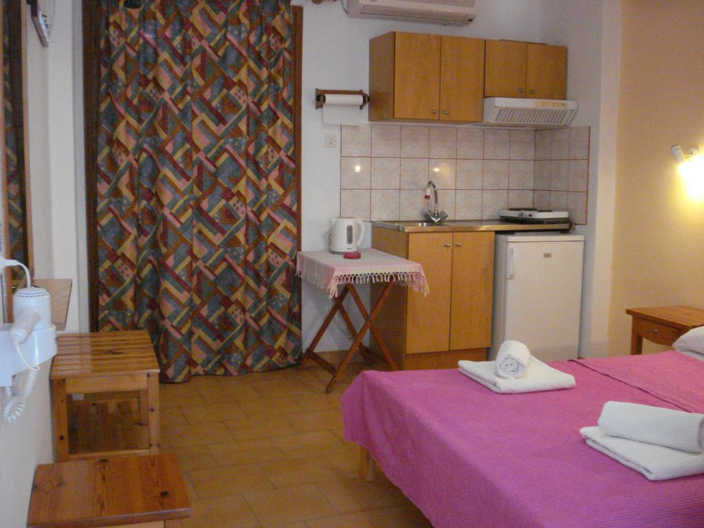 Ethra Hotel Patitiri  Room photo
