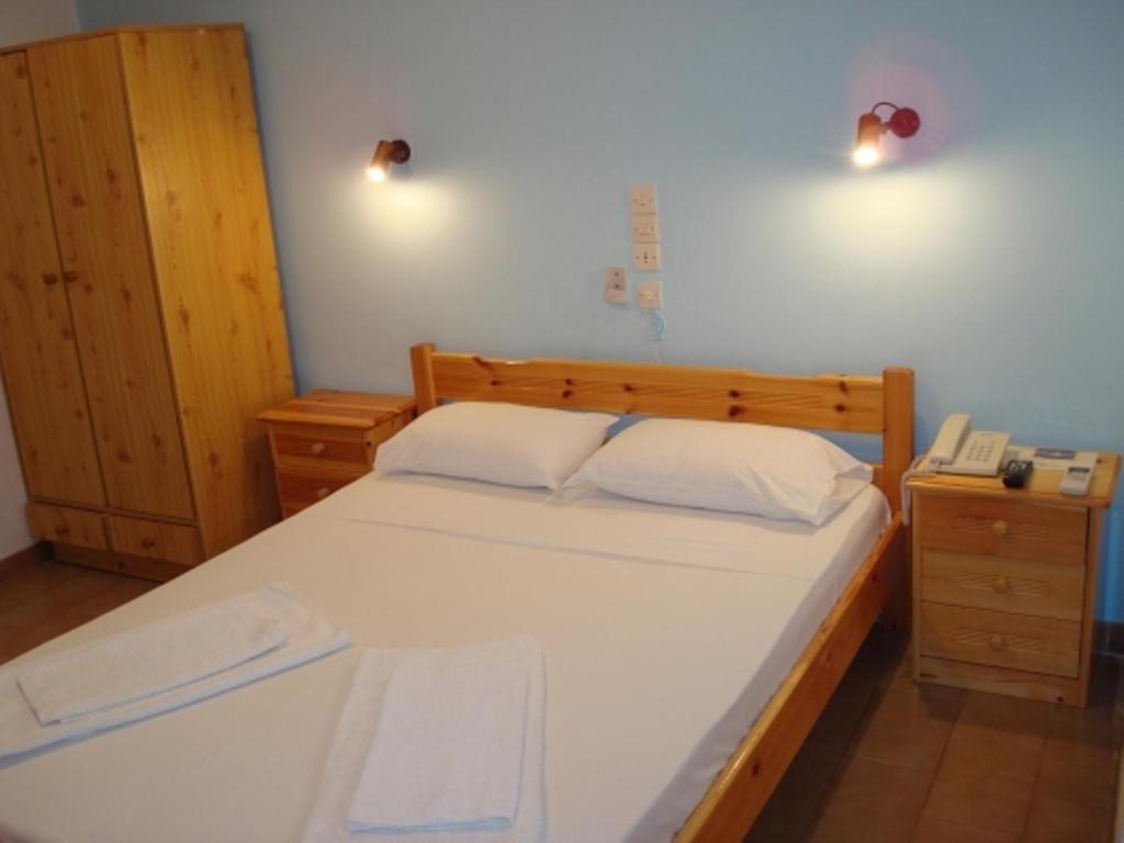 Ethra Hotel Patitiri  Room photo