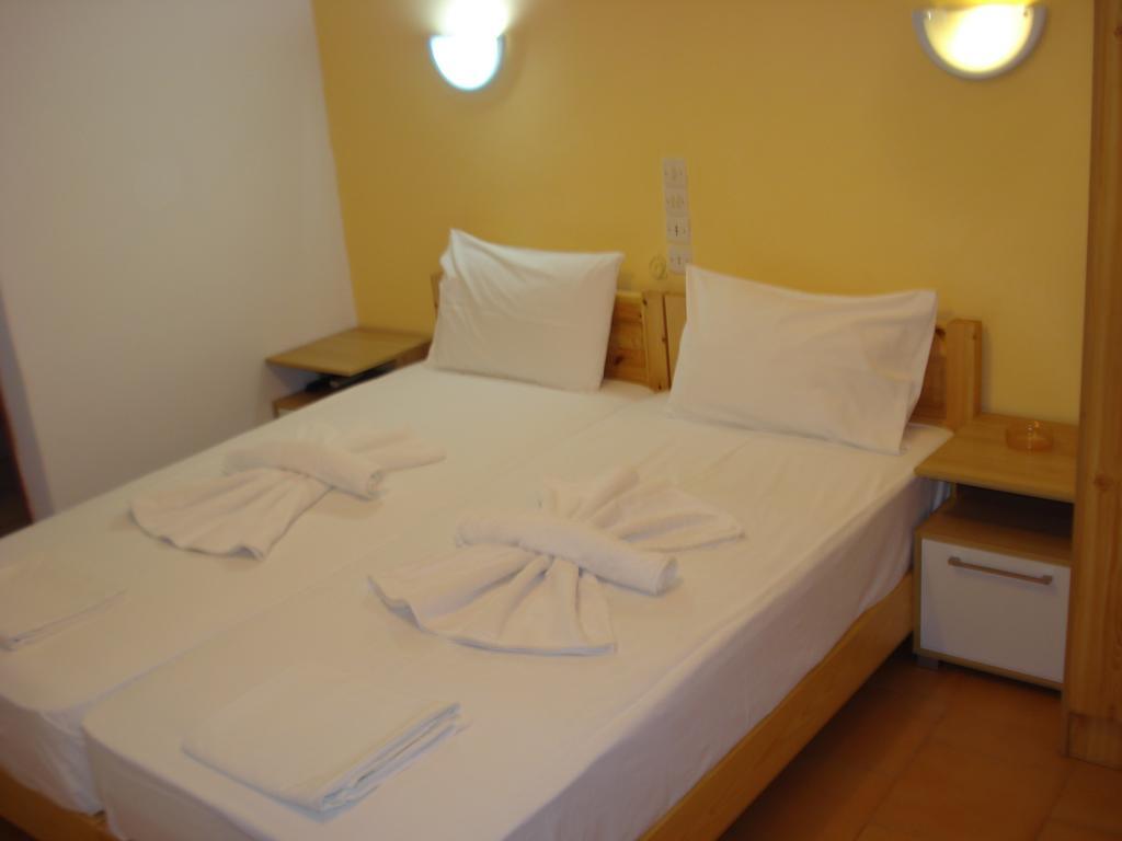 Ethra Hotel Patitiri  Exterior photo